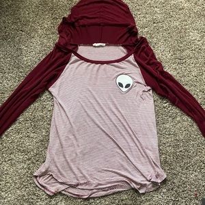 long sleeve thin hooded t shirt